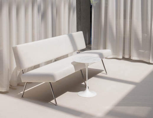 Florence Knoll Model 33 Saarinen Side Table