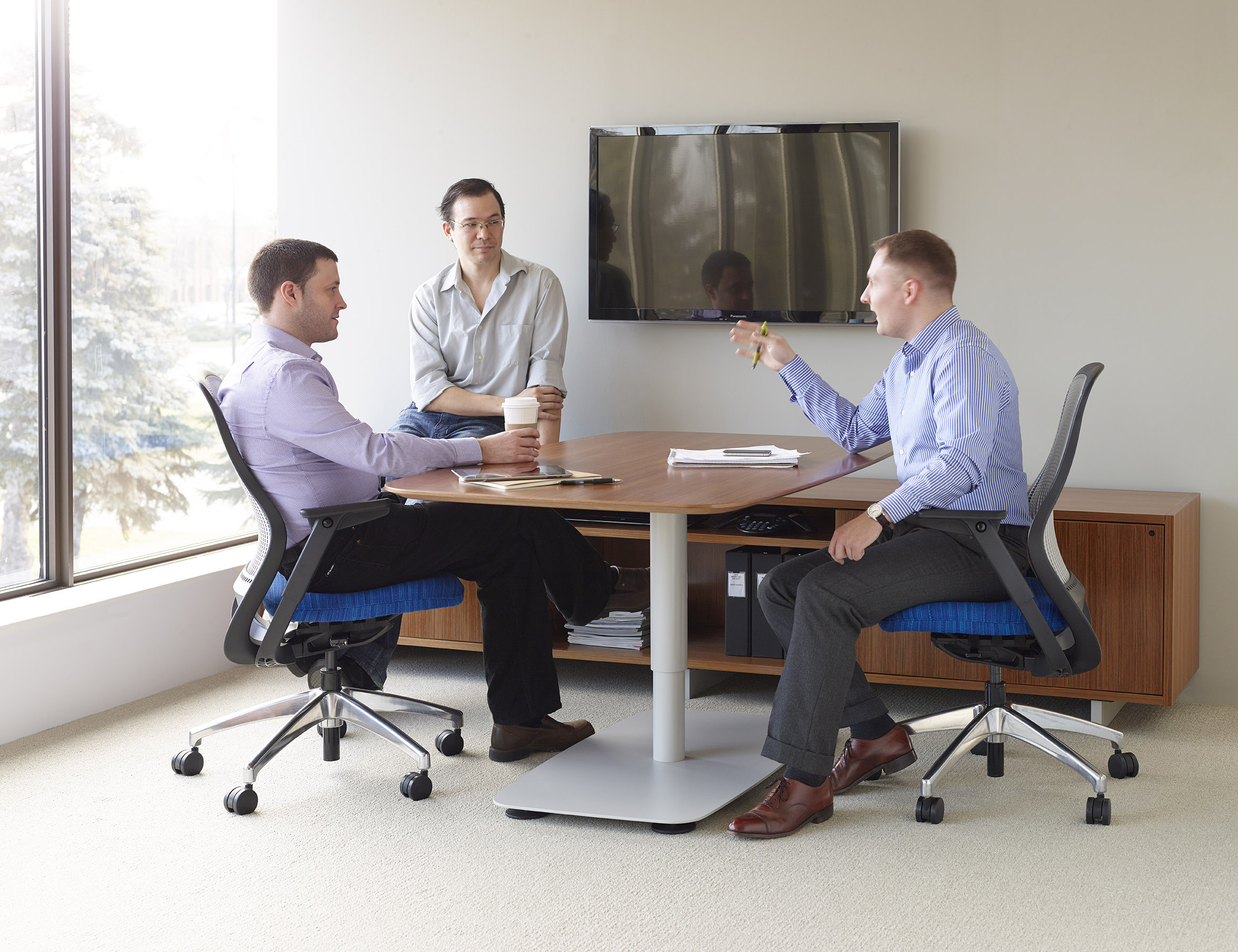Reff Profiles Sliding Table Activity Space Meeting Room ReGeneration Chair
