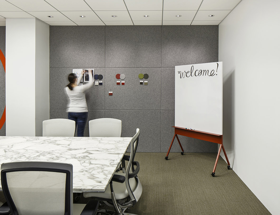 Conference Room Multi-Purpose Room Life Chair LSM Conference Table Series V Base Filz Felt Wallcovering Scribe Mobile Markerboard